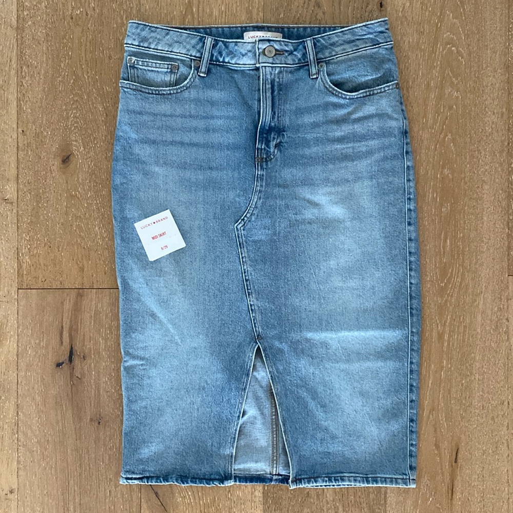 NEW!! LUCKY BRAND MIDI SKIRT (8/29) CUTE!